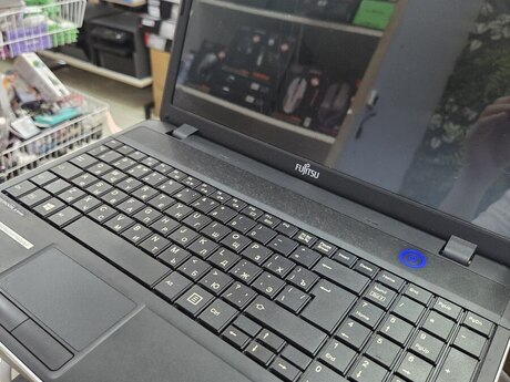 Noutbuk Fujitsu 