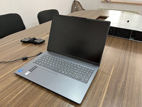 Noutbuk Lenovo İdeapad Slim 3i
