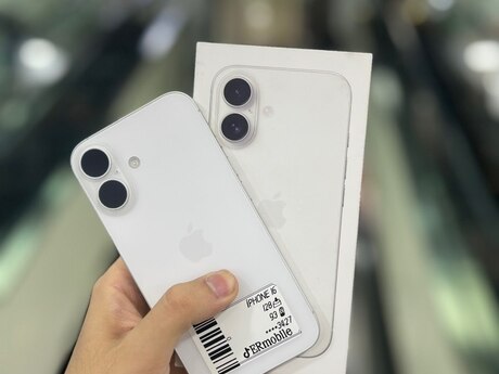 Apple iPhone 16 White 128GB/8GB