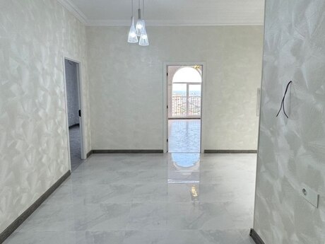 2-otaqlı yeni tikili, Qara Qarayev m., 70 m²