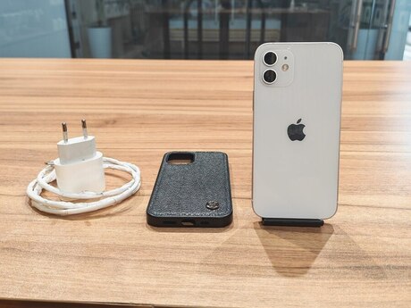 Apple iPhone 12 White 64GB/4GB