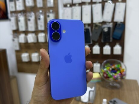 Apple iPhone 16 Ultramarine 128GB/8GB