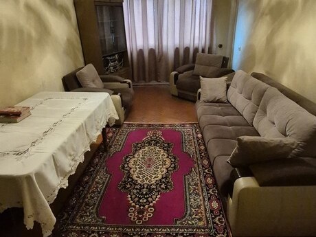 3-otaqlı mənzil kirayə verilir, Gəncə ş., 55 m²