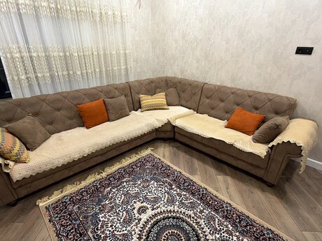 Künc divanı Künc divanı