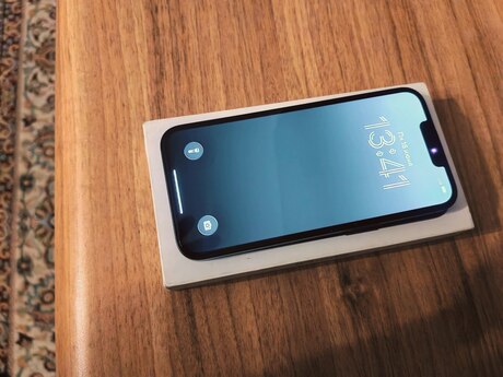 Apple iPhone 16e Black 128GB/8GB