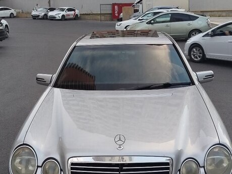 Mercedes E 240, 1999 il