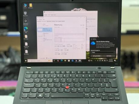 LENOVO THINKPAD X13 GEN 2 Core i5-1135G7, İntel İris Xe Graphics, SSD 256GB, RAM 16GB, 13.3"