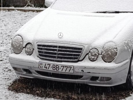Avtomobil qeydiyyat nişanı - 47-BB-777 Avtomobil qeydiyyat nişanı - 47-BB-777