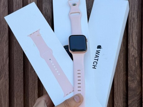 Apple Watch SE Gold 44mm