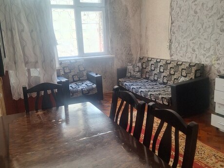 2-otaqlı mənzil kirayə verilir, M.Əcəmi m., 35 m²