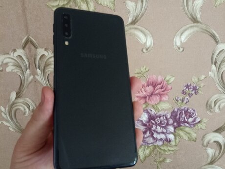 Samsung Galaxy A7 (2018) Pink 64GB/4GB Samsung Galaxy A7 (2018) Pink 64GB/4GB