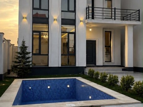 5 otaq · 250 m² · 1/1 mərtəbə, Binə