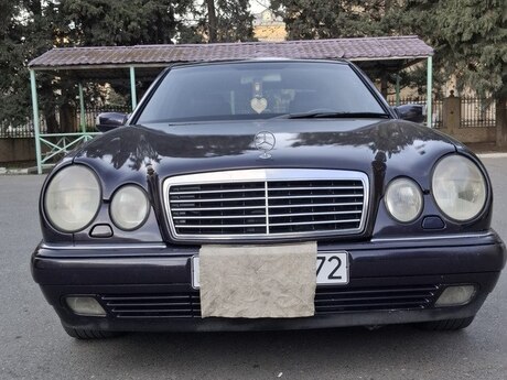 Mercedes E 240, 1998 il