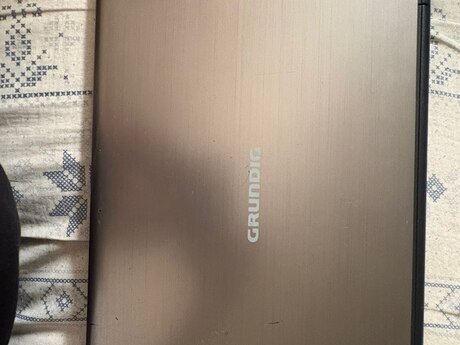 Noutbuk Grundig
