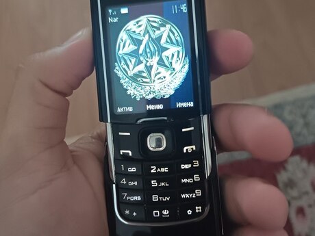 Nokia 8600 Luna Black