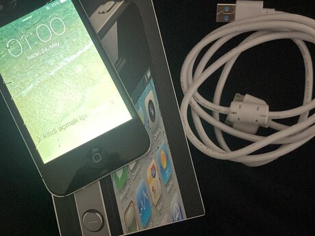 Apple iPhone 4 Black 16GB