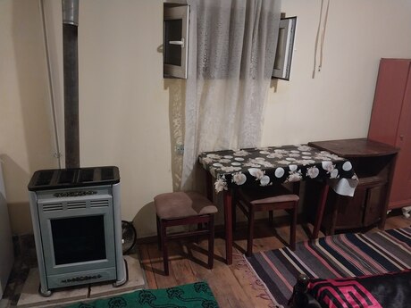 Zabratda 1 otaqlı həyət evi kirayə verilir, 33 m², 230 AZN/ay, şəkil 2 / 3
