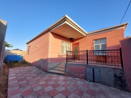 3 otaq · 200 m² · 1/1 mərtəbə, Hövsan