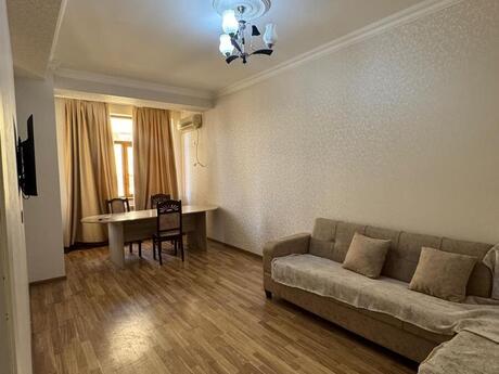 2-otaqlı yeni tikili kirayə verilir, Xırdalan ş., 68 m²