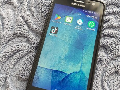 Samsung Galaxy J5 Black 8GB/1.5GB