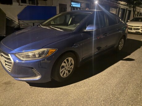Hyundai Elantra, 2019 il