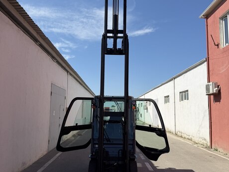 Çəngəlli yükləyici Toyota, 2015 il