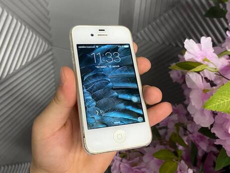 Apple iPhone 4S White 16GB