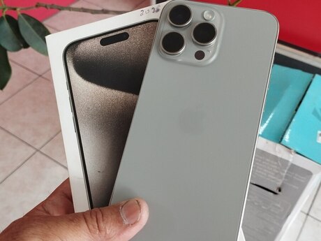 Apple iPhone 15 Pro Max Natural Titanium 256GB/8GB