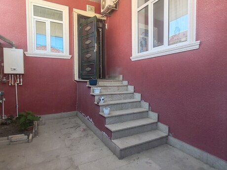 Həyət evi, Binəqədi qəs.