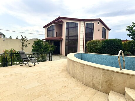 Villa kirayə verilir, Saray qəs.