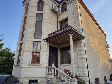Villa, 26-cı Qaraçuxur küç.