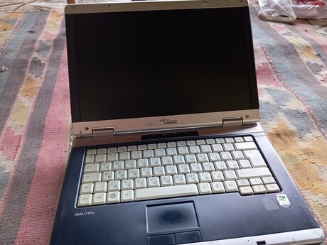 Noutbuk Fujitsu-Siemens