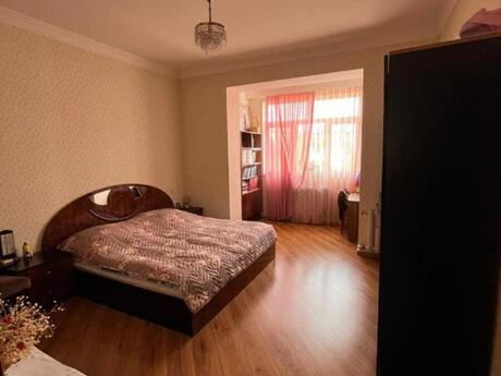 Yasamalda 2 otaqlı köhnə tikili mənzil satılır, 55 m², 220 000 AZN, şəkil 4 / 12