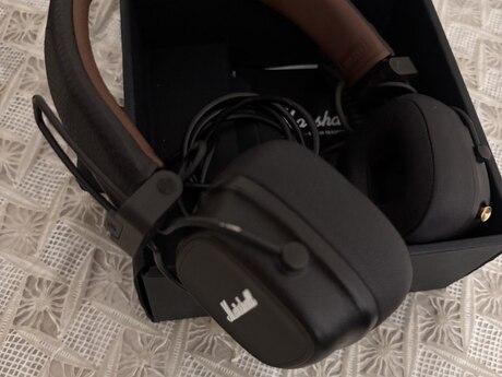 Bluetooth qulaqlıq Marshall Major IV 