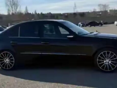 Mercedes E 320, 2003 il