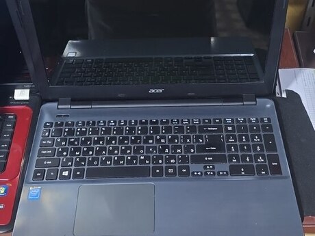 Noutbuk Acer