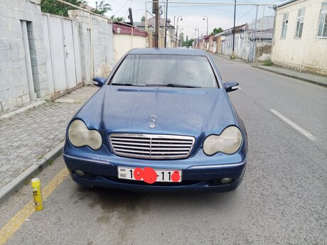Mercedes C 200, 2002 il Mercedes C 200, 2002 il