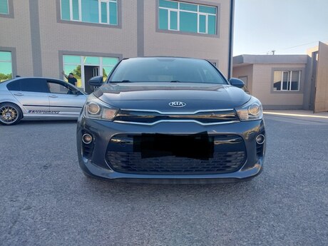 KIA Rio, 2017 il KIA Rio, 2017 il
