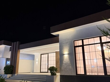 Mərdəkanda 4 otaqlı həyət evi kirayə verilir, 220 m², 3 500 AZN/ay, şəkil 2 / 12