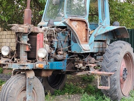 Traktor Belarus, 1986 il