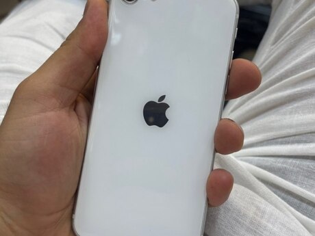 Apple iPhone SE (2020) White 128GB/3GB