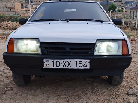 LADA (VAZ) 2108, 1985 il