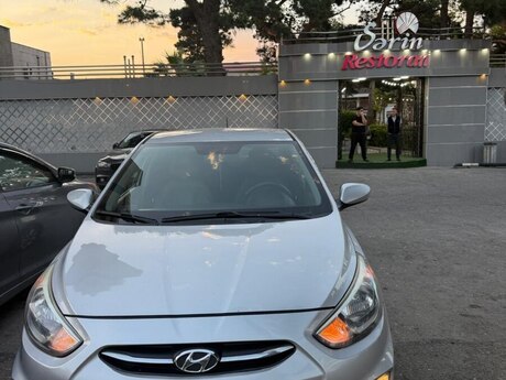 Hyundai Accent, 2015 il