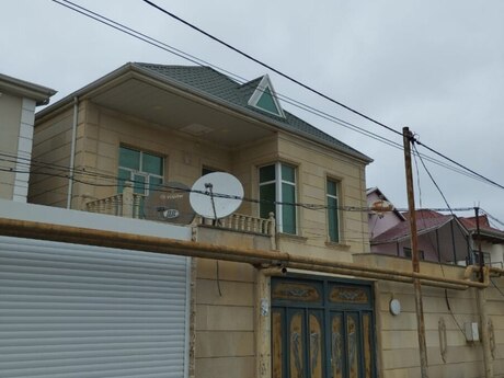 8-комн. · 200 m²