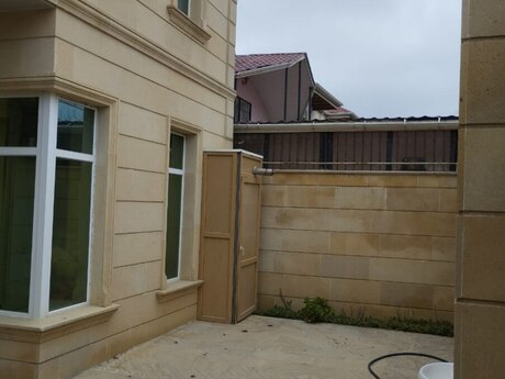 Qara Qarayevdə 8 otaqlı həyət evi satılır, 200 m², 260 000 AZN, şəkil 2 / 12