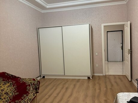 2-otaqlı yeni tikili kirayə verilir, Saray qəs., 70 m² 2-otaqlı yeni tikili kirayə verilir, Saray qəs., 70 m²