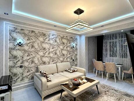 2-otaqlı mənzil, Nesimi r. 4-cü mkr., Memar Əcəmi m., 72 m²