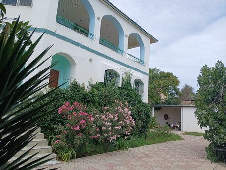 Bağ evi kirayə verilir, Buzovna qəs.