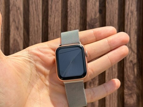 Apple Watch SE Gold 40mm Apple Watch SE Gold 40mm