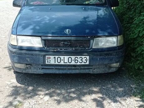 Opel Vectra, 1995 il